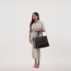 Crewer Elegant Work Bag with Lunch Compartment – Laptop Tote Bag with Lunch Box Section, Office Bag with Insulated Lunch Storage – Stylish Quilted Shoulder Bag for Women. (Cream)