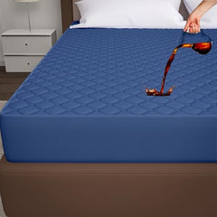 Ayka 100% Waterproof King Size 78x72 inch Cotton Quilted Mattress Protector Breathable Hypoallergenic Noiseless Ultra Soft Elastic Fitted Bed Protector Mattress/Bed Cover (Grey, King (78 * 72”))