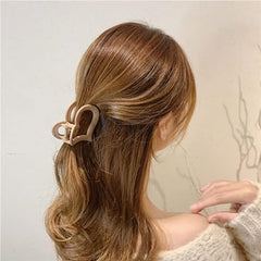 MOMISY Non slip Hair Claw Clutcher Clips for Women Big Jelly Jaw Clip Clamps for Girls Accessories for Long Thick Hair (9 cm, Heart, 2)