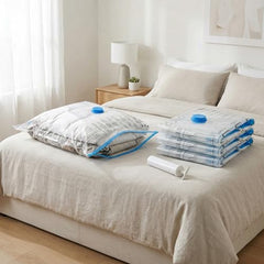 amazon basics Vacuum Compression Storage Bags with Hand Pump - Medium, 5-Pack