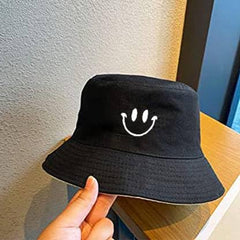 SYGA 1 Piece Reversible Double Sided Bucket Hat Sun Beach Cap Daisy Fishermans Hat for Adults, Men and Women Both for Above 15 Year - Smily Black & White