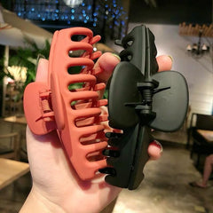SYGA Large Hair Claw Clips for All Type Hair Strong Hold Perfect For Women and Girls Hair Clamps Clip 2 Pcs, Dark Brown & White