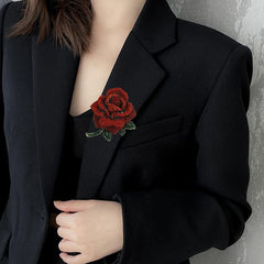 SYGA Brooch Pin Fashion Crystal Rhinestone Jewellery Pin Vintage Accessories Decoration Clothing Bouquet Brooches for Bridal Women Girl (REDROSE)