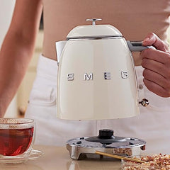 Smeg 0.8L Electric Kettle 1400W, Original Italian Brand, Patented Smeg Red Color, Highest Food Grade Stainless Steel Full Body, Soft Lid Opening System, Luxury 50's Style KLF05RDEU