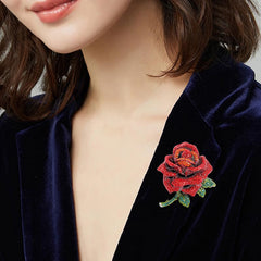 SYGA Brooch Pin Fashion Crystal Rhinestone Jewellery Pin Vintage Accessories Decoration Clothing Bouquet Brooches for Bridal Women Girl (REDROSE)
