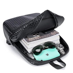 GadgetBite Zenith 32 Litre Laptop Bag with 15.6 Inch Laptop Compartment and Organiser Pocket for Men Women Boys Office College and Travel with Bottle Pocket Laptop Backpack - Black (Grey)
