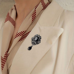 SYGA Brooch Pin Fashion Crystal Rhinestone Jewellery Pin Vintage Clothing Accessories Decoration Vintage Black Diamond Brooches For Women- S74