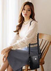 SYGA Women's Soft Leather Crossbody Mini Small Bag Fashion Vertical Style Small Mobile Phone Bag(Black)