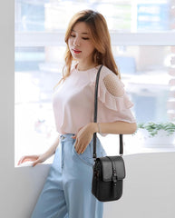 SYGA Women's Lightweight Small Shoulder Bag with Zip Top Fashionable Crossbody Purse (Red)