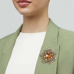 SYGA Brooch Pin Fashion Crystal Rhinestone Jewellery Pin Vintage Clothing Accessories Decoration Full Diamond Flower Brown Brooches For Women- S219