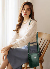 SYGA Women's Soft Leather Crossbody Mini Small Bag Fashion Vertical Style Small Mobile Phone Bag(Dark Green)