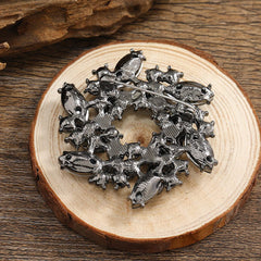 SYGA Brooch Pin Fashion Crystal Rhinestone Jewellery Pin Vintage Accessories Decoration Clothing Bouquet Brooches for Bridal Women Girl (BLUE-CIRCLE)