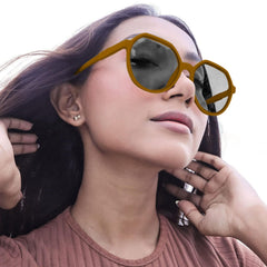 SYGA Retro White Sunglasses For Women, High-End Summer Anti-UV Fashion Square Frame Sunglasses (Beige)
