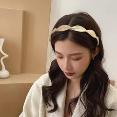 SYGA Girls & Women's Hair Bands with Adjustable Metal Band, Perfect for Parties and Weddings(Leaves-01)