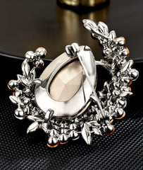 SYGA Brooch Pin Fashion Crystal Rhinestone Jewellery Pin Vintage Clothing Accessories Decoration Moon Design Blue Diamond Brooches For Women- S220