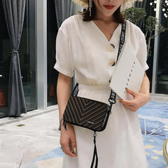 SYGA Women’s Crossbody Bag, Small PVC Shoulder Bag Travel Makeup,Cosmetic Small Bag (Pink)