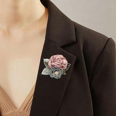 SYGA Women's Fashionable Rose Flower Brooch, Versatile Pin for Outfits (Pink)