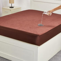 Amazon Brand - Solimo Water Resistant Polyester Mattress Protector, Single Bed Size (72x36 inch), Coffee