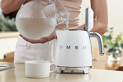 Smeg 0.8L Electric Kettle 1400W, Original Italian Brand, Patented Smeg Red Color, Highest Food Grade Stainless Steel Full Body, Soft Lid Opening System, Luxury 50's Style KLF05RDEU