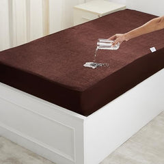 Amazon Brand - Solimo Water Resistant Polyester Mattress Protector, Single Bed Size (72x36 inch), Coffee