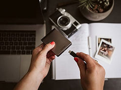 Lexar SL200 External SSD, 1 TB Maximum Read Speed 550MB/s Compact, Portable, USB3.2, Gen1, Type-C Portable SSD, PS5, PS4, Compatible with 3 Year Manufacturer's Warranty