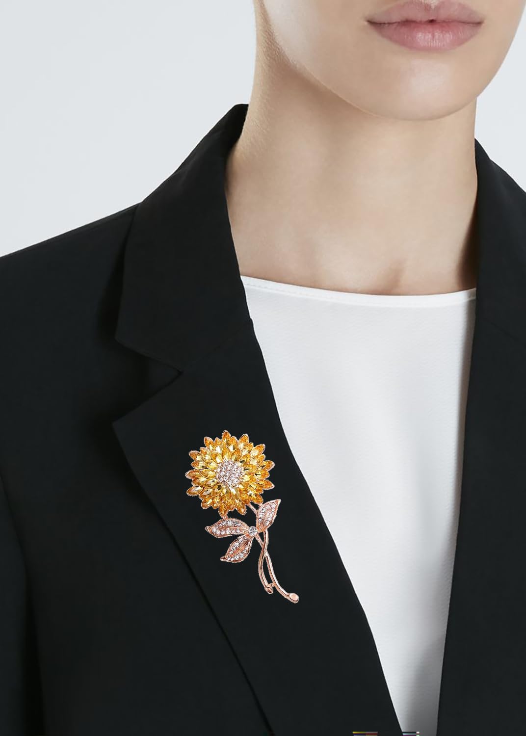 SYGA Brooch Pin Fashion Crystal Rhinestone Jewellery Pin Vintage Clothing Accessories Decoration Pearl Sunflower Brooches For Women- S233