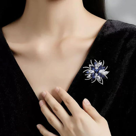 SYGA Brooch Pin Fashion Crystal Rhinestone Jewellery Pin Vintage Clothing Accessories Decoration Versatile Flower Brooches For Women- S215