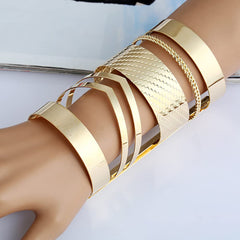 SYGA Metal Hollow Butterfly Bracelet Open Wide Bracelet Hollow Bracelet for Girl, Party, Holiday, Beach Accessories - Gold