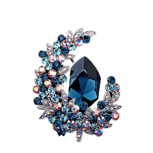 SYGA Brooch Pin Fashion Crystal Rhinestone Jewellery Pin Vintage Clothing Accessories Decoration Moon Design Blue Diamond Brooches For Women- S220