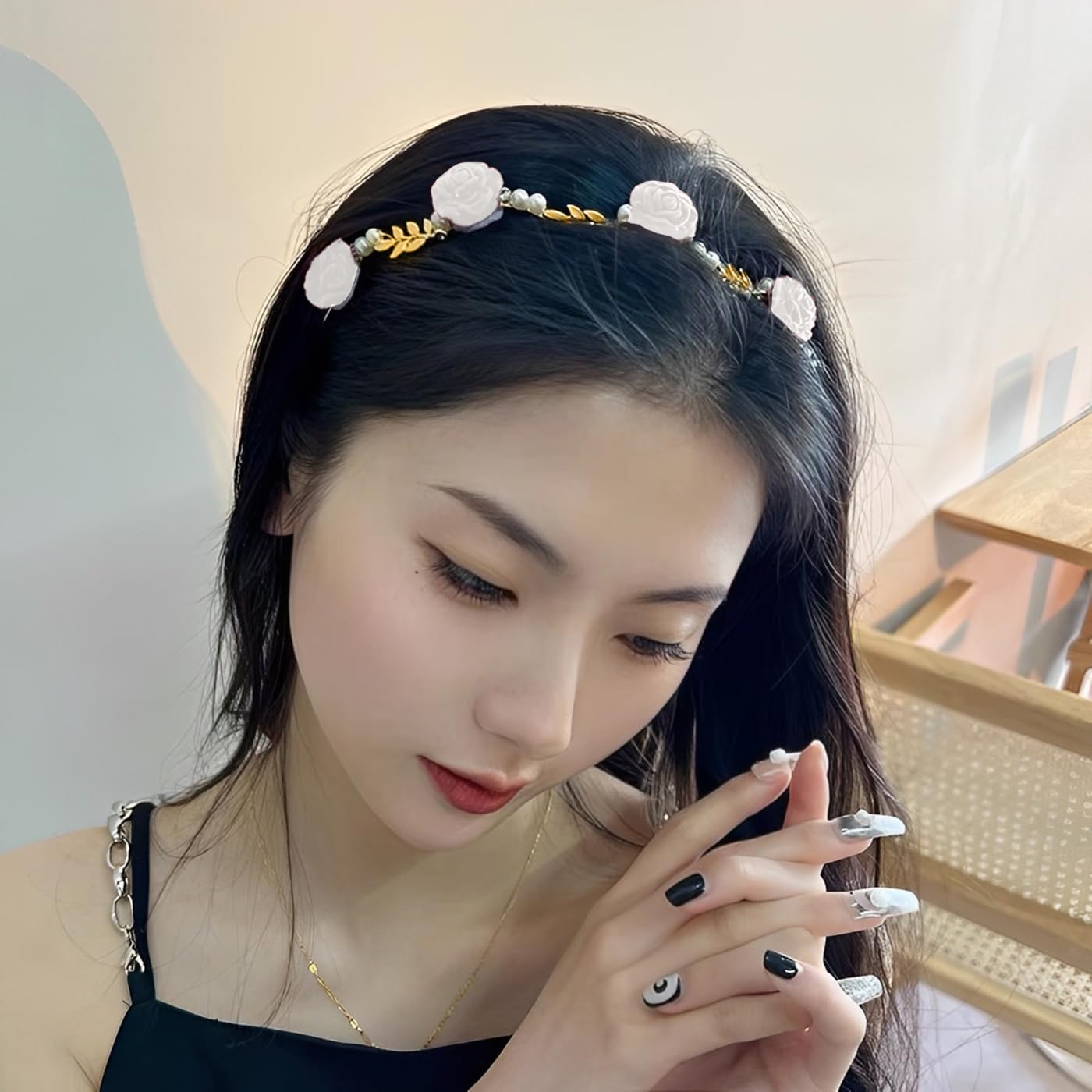 SYGA Girls & Women's Hair Bands with Adjustable Metal Band, Perfect for Parties and Weddings(Leaves-01)