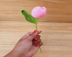 MOMISY Handmade Crochet Tulip Flower, Pink and Green, Decorative Soft Toy Plant, Home Decor Gift for Table or Desk