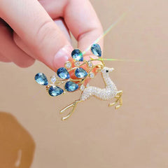 SYGA Brooch Pin Fashion Crystal Rhinestone Jewellery Pin Vintage Clothing Accessories Decoration Deer Style Brooches For Women- S255
