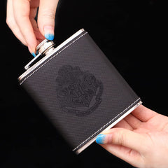 SYGA Hip Flask Set Gift Box Pocket Flask Funnel and 2 Cups Pocket Friendly Pocket Drinking Flask for Alcohol Whiskey Rum Vodka for Men and Women, Brown Leather - 210ml