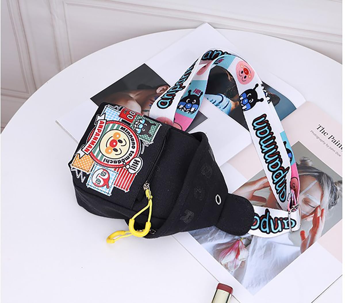 SYGA Celebrity Cartoon Canvas Small Bag Girl Children's Bag Shoulder Messenger Bag Chest Bag(Black)