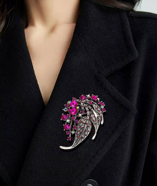 SYGA Brooch Pin Fashion Crystal Rhinestone Jewellery Pin Vintage Clothing Accessories Decoration Hollow Leaf Style Rose Red Brooches For Men's & Women- S232
