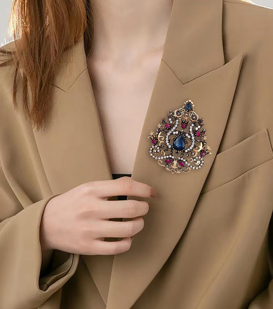 SYGA Brooch Pin Fashion Crystal Rhinestone Jewellery Pin Vintage Clothing Accessories Decoration Corsage Crown Style Brooches For Women- S257