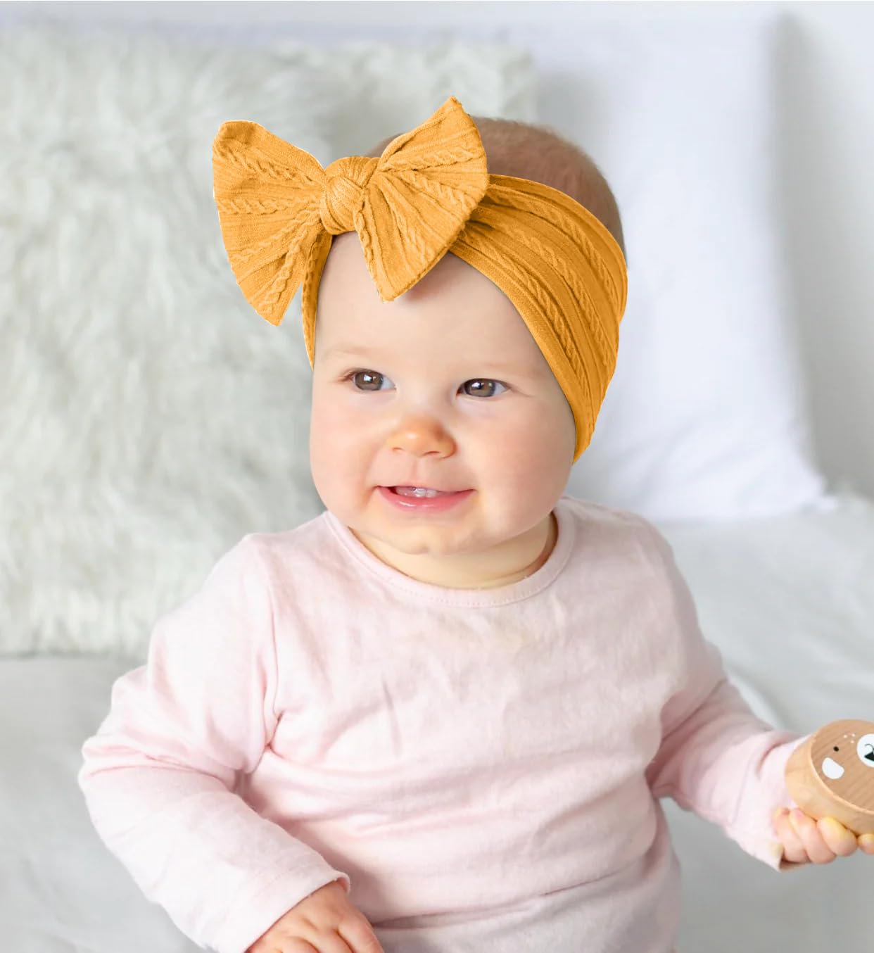 SYGA Baby Headbands Soft Nylon Bow Hairbands Strechable for Newborns, Infants, Toddlers and Kids 0-3 Years (Beige)