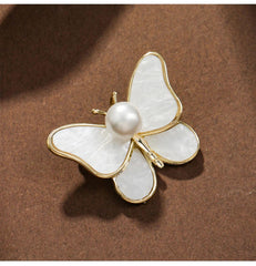 SYGA Mother-Of-Pearl Butterfly Brooches, Fashionable Clothing Accessories Pins for Women