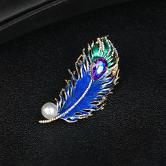SYGA Brooch Pin Fashion Crystal Rhinestone Jewellery Pin Vintage Clothing Accessories Decoration Peacock Feather Brooch Colorful Brooches For Women- S71