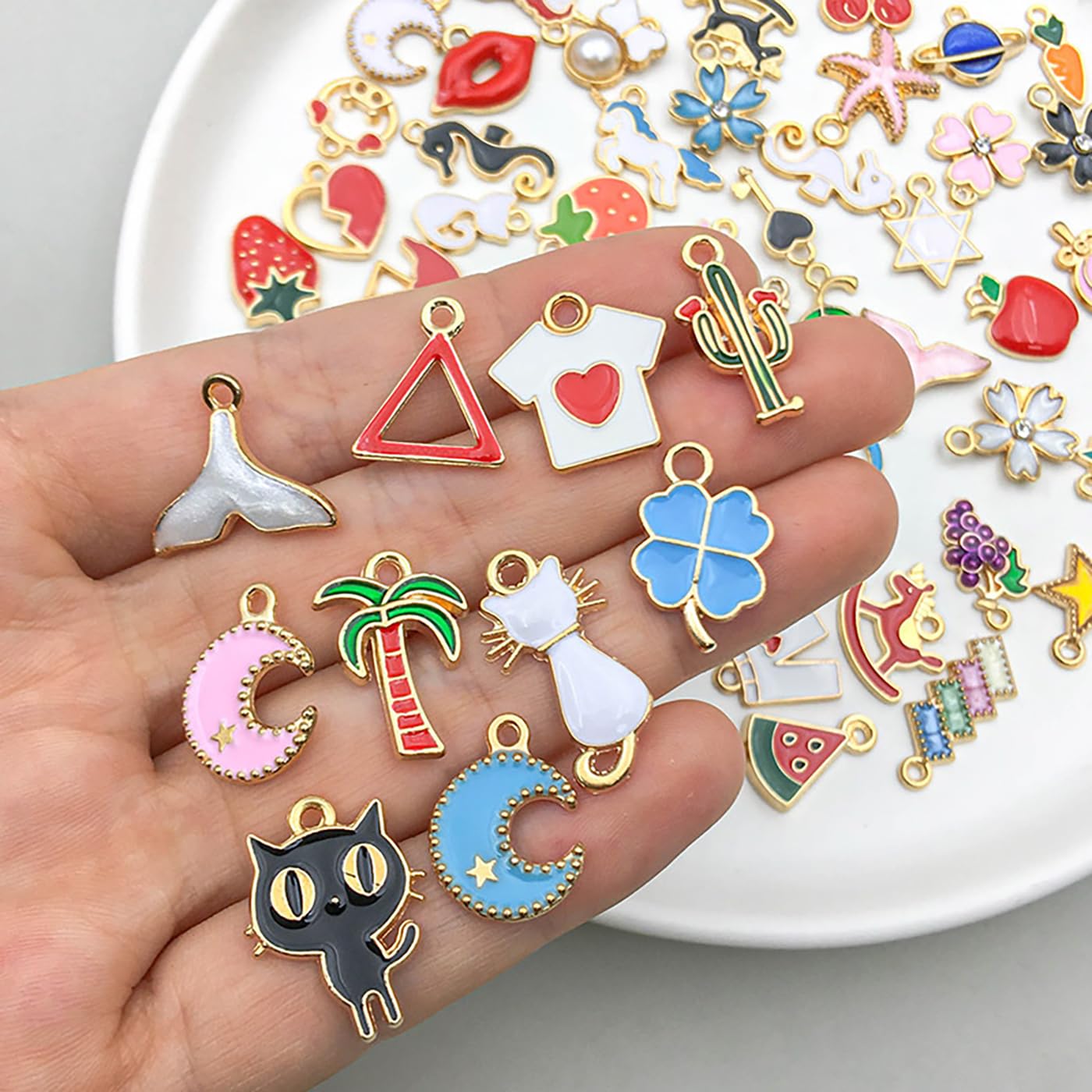 SYGA 100 Pieces Mixed Charms Pendant Charms Craft Supplies for Earrings Necklace Bracelet Jewellery DIY Making (Silver-001)