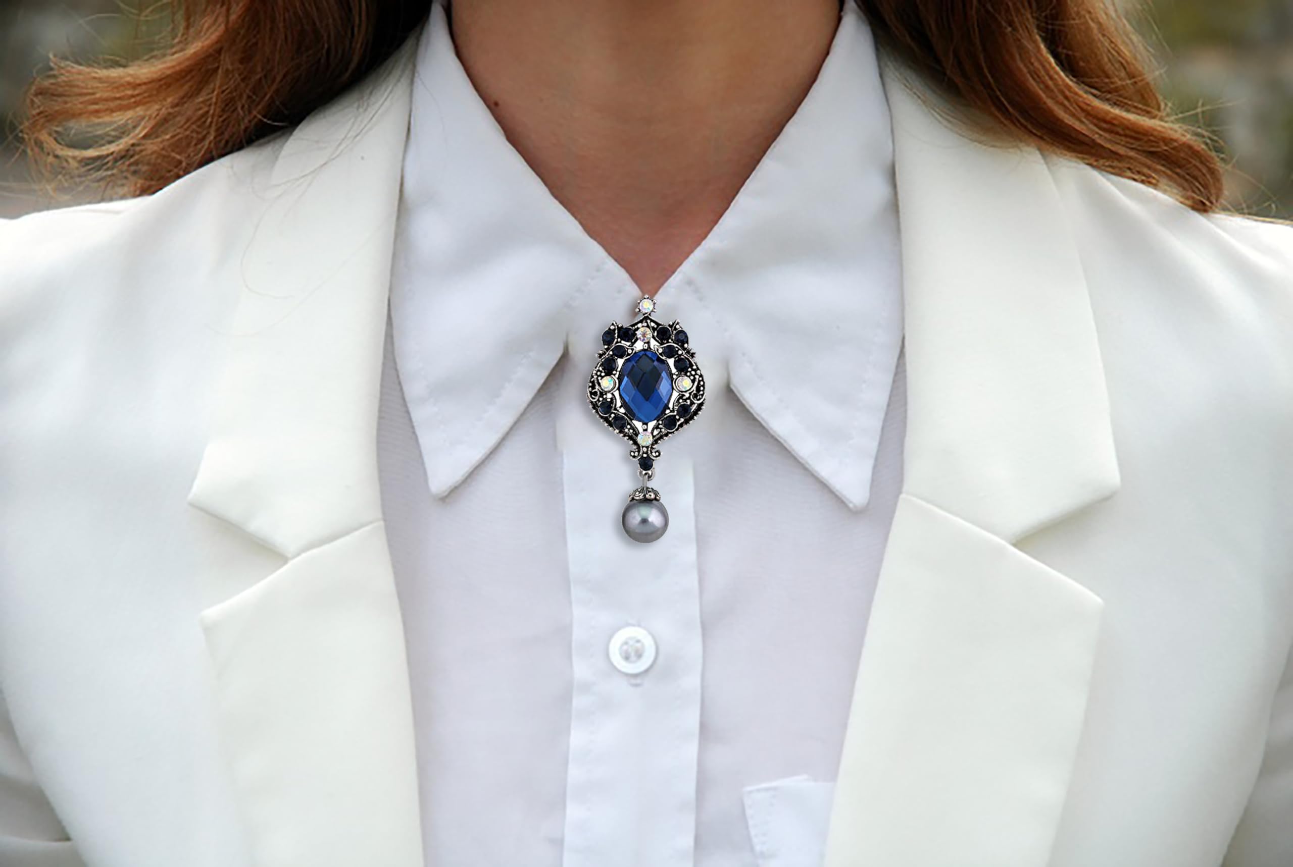 SYGA Brooch Pin Fashion Crystal Blue Rhinestone Jewellery Pin Vintage Clothing Accessories Decoration Versatile design Brooches For Women- S67