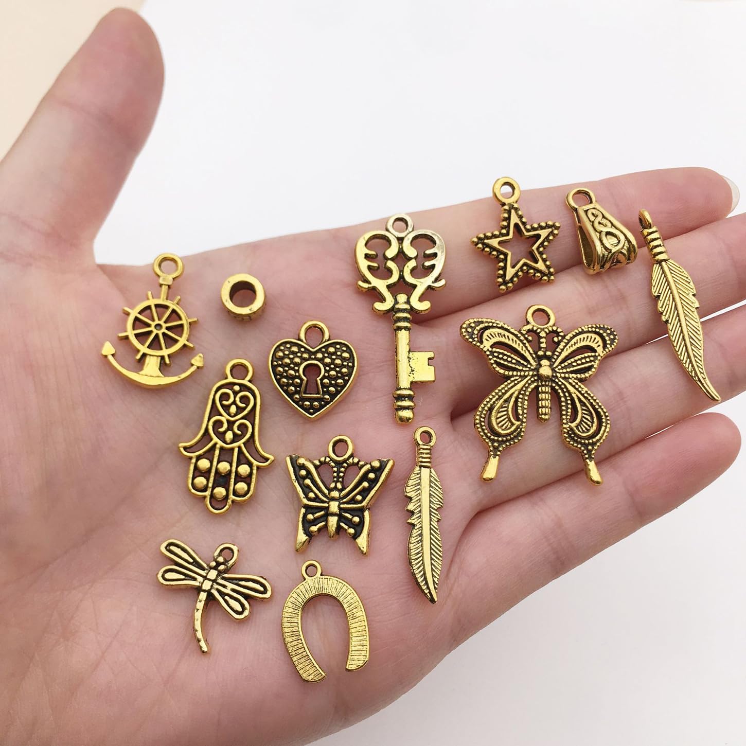 SYGA 100 Pieces Mixed Charms Pendant Charms Craft Supplies for Earrings Necklace Bracelet Jewellery DIY Making (Silver-001)