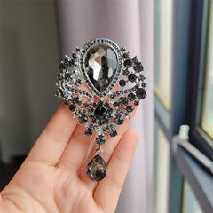 SYGA Brooch Pin Fashion Crystal Rhinestone Jewellery Pin Vintage Clothing Accessories Decoration Glass Pendant Gray Brooches For Women- S242
