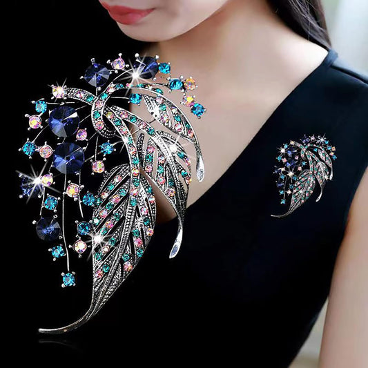 SYGA Brooch Pin Fashion Crystal Rhinestone Jewellery Pin Vintage Clothing Accessories Decoration Hollow Leaf Style Blue Brooches For Men's & Women- S231