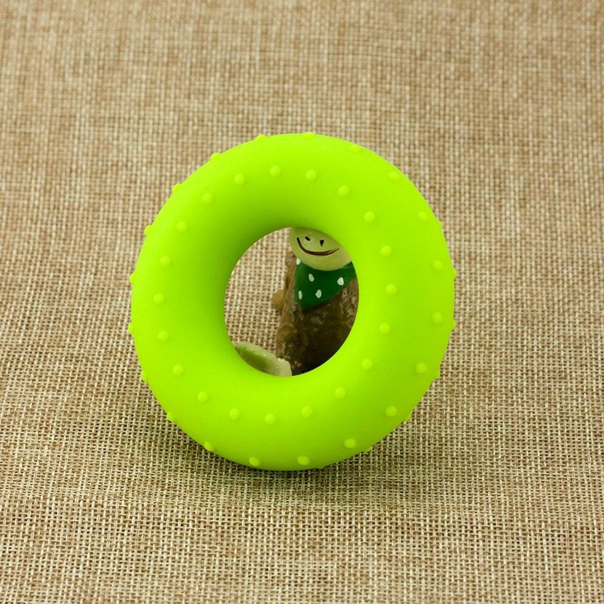 SYGA Pack of 4 Foam Sponge Hand Grip - Finger Hand Grip Ring Exerciser Strengthener Finger Stretcher Exercisor